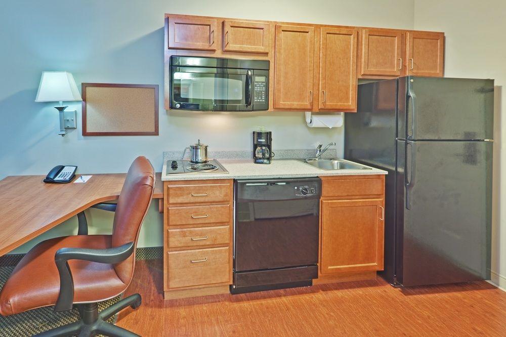 First Inn Suites Germantown Extérieur photo